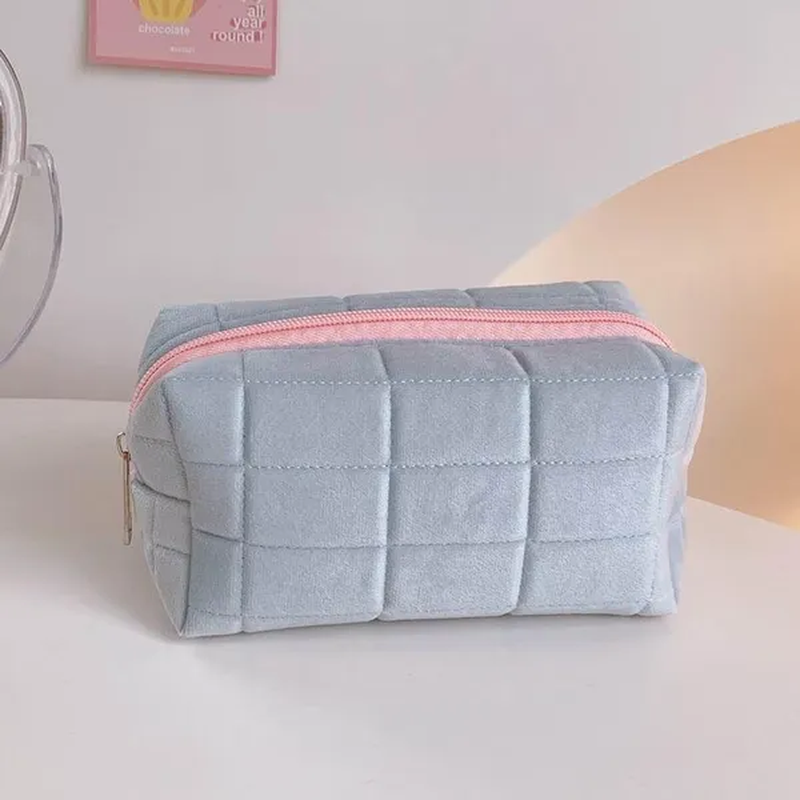 Large Capacity Plush Makeup Bag – Soft Flannel Cosmetic Organizer (Pink | White | Blue)