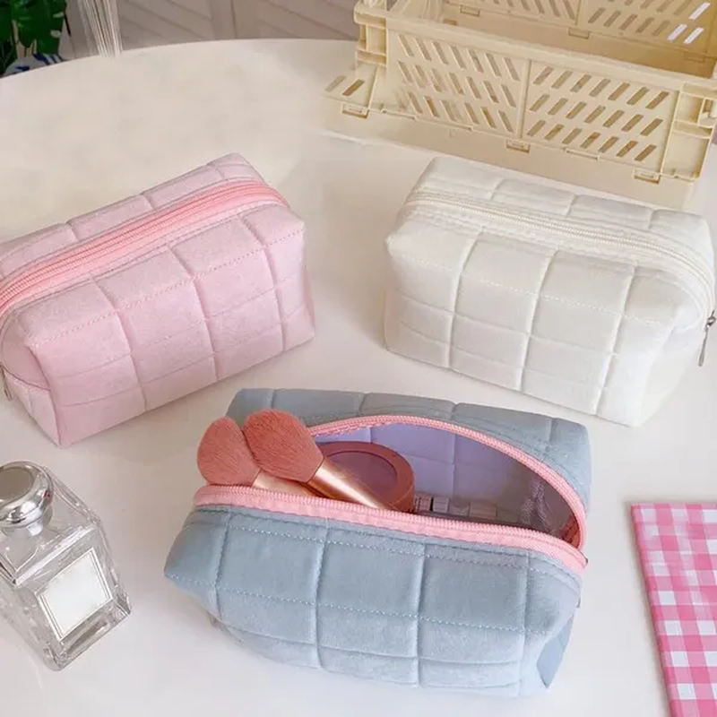 Large Capacity Plush Makeup Bag – Soft Flannel Cosmetic Organizer (Pink | White | Blue)